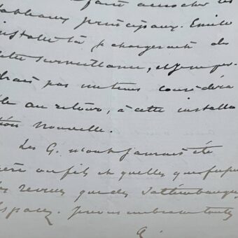 Alexandre Dumas fils voyage avec sa fille Jeannine et change la décoration de son chalet de Puys