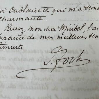 Le maréchal Foch félicite le comte de Miribel pour son union avec Charlotte de Preaulx