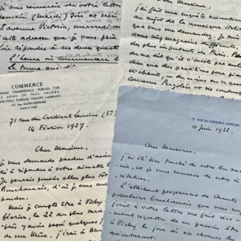 Correspondance de quatre lettres de Valéry Larbaud à un ami bourbonnais, sur les Chants populaires