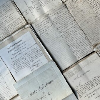 Environ 90 manuscrits autographes du géographe Giovanni de Baillou sur Florence et la Toscane durant l'Empire