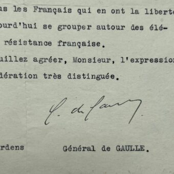 Echange de courriers entre le général de Gaulle et le prix Goncourt André Savignon après l'appel du 18-juin