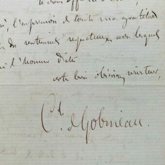 Arthur de Gobineau fait des recherches historiques sur le manoir de Gournay-en-Bray